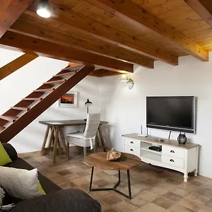 Caserío Leandro Iv Villa Tías
